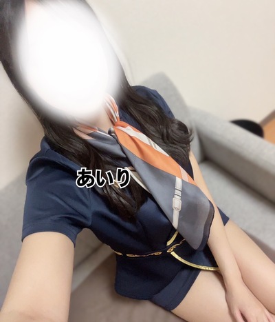 新人あいりさんの写真