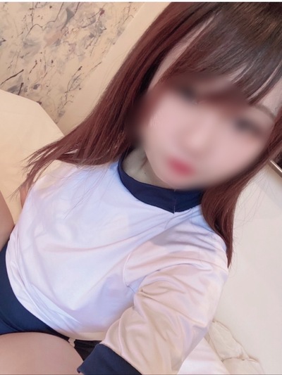 新人りゆさんの写真